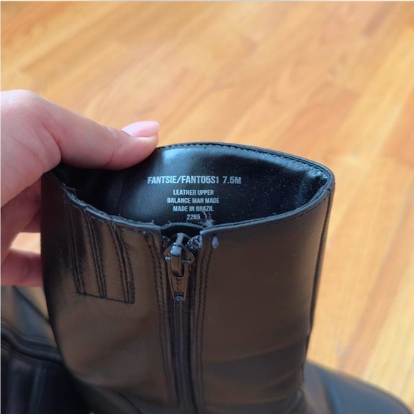 ⚡️SALE⚡️Steve Madden Platform Boots - Picture 5 of 6